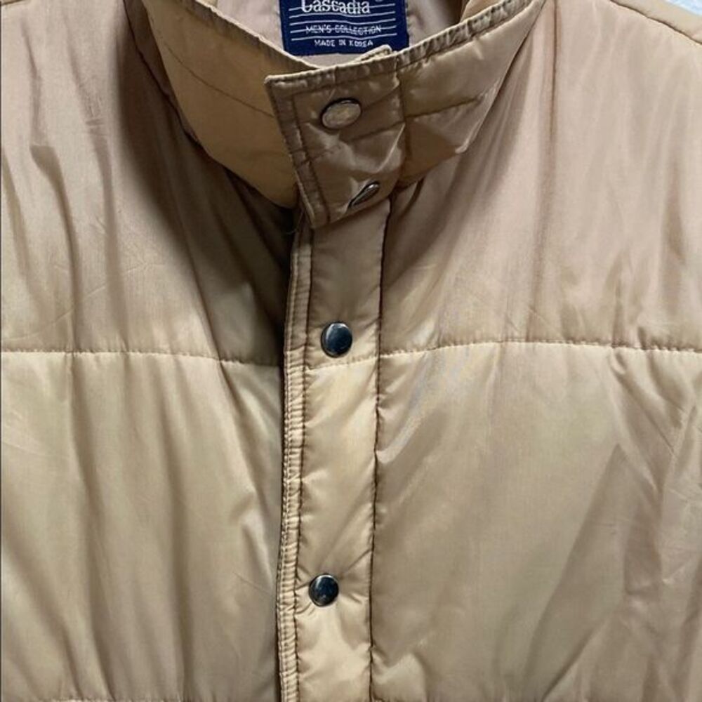 Cascadia‎ Men’s Collection Tan Insulated Puffer Vest XL Vintage Nylon Snap Zip - Picture 5 of 12